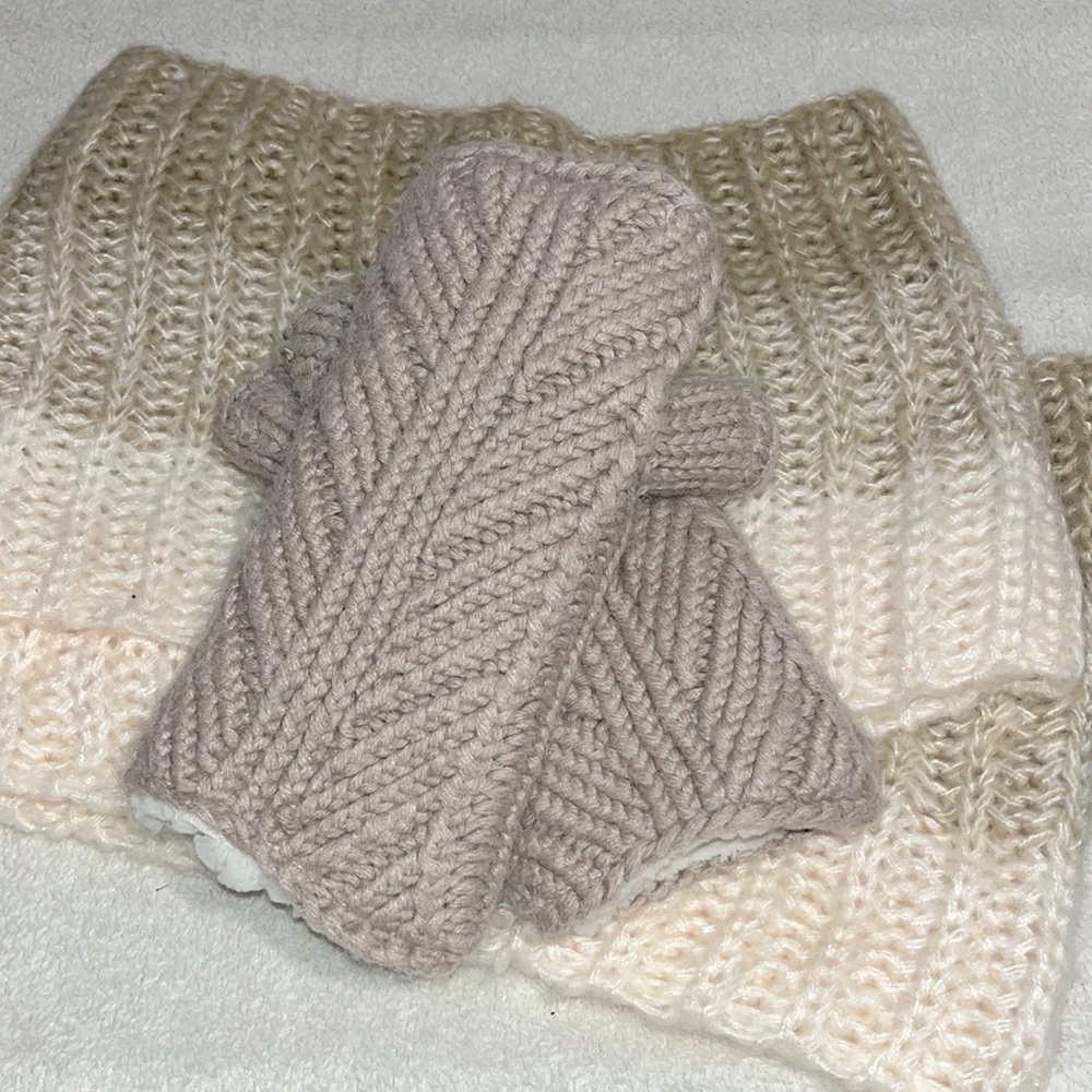 Fur lined fingerless mittens